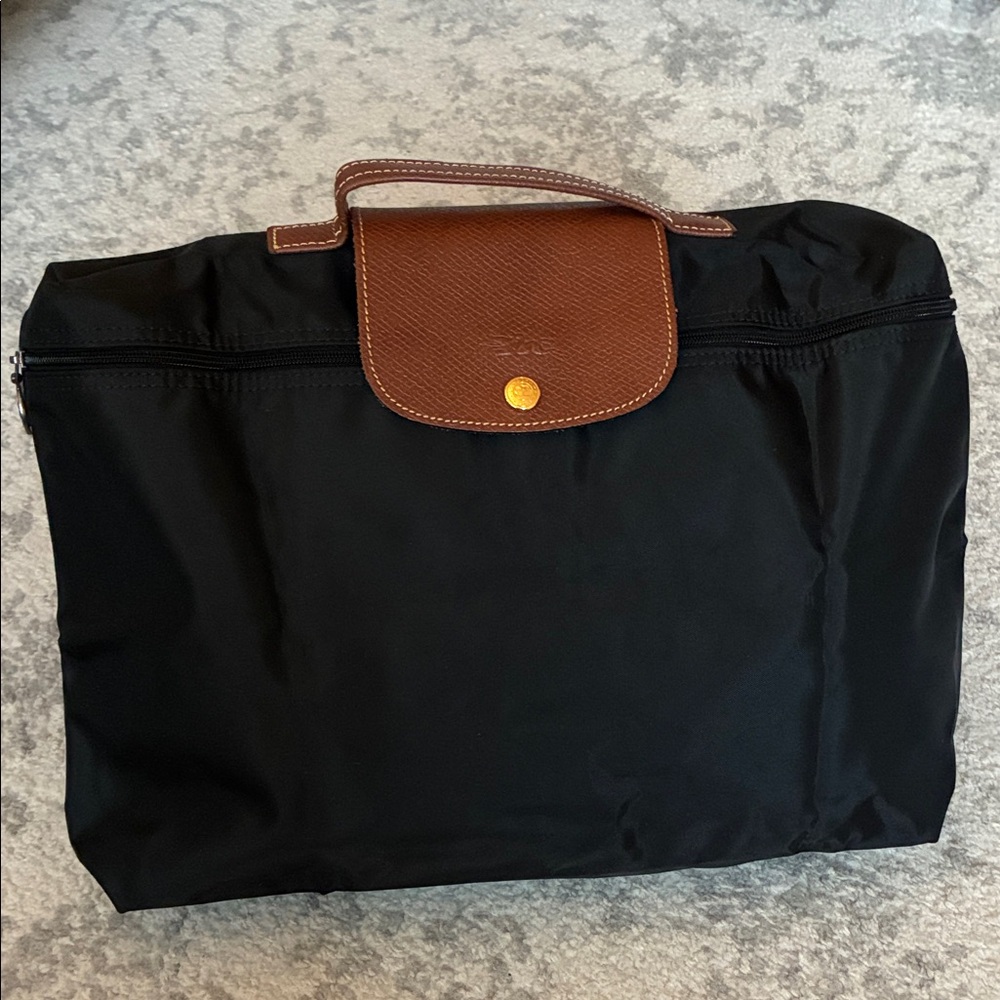 Longchamp Le Pliage Business Document bag! Excellent!! Color Black.
